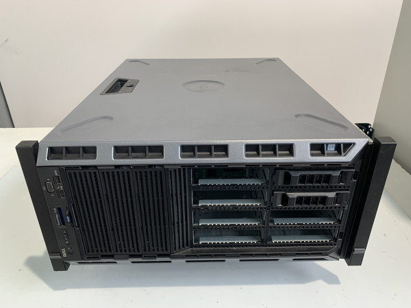 Dell P-Edge R630 SFF 8xBays/1x6-Core E5-2620 v3 2.4GHz/4GB/1x495W