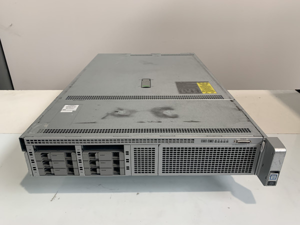 Cisco UCSC-C240-M4S 8xBays SFF CTO/2xHeatsink/CISCO UCSC-MRAID12G-2GB/2x1400W PSU